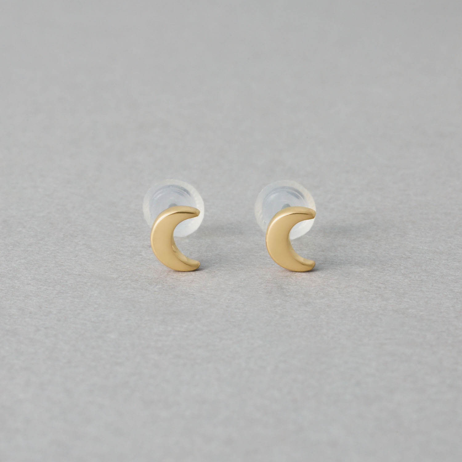 ムーン ピアス